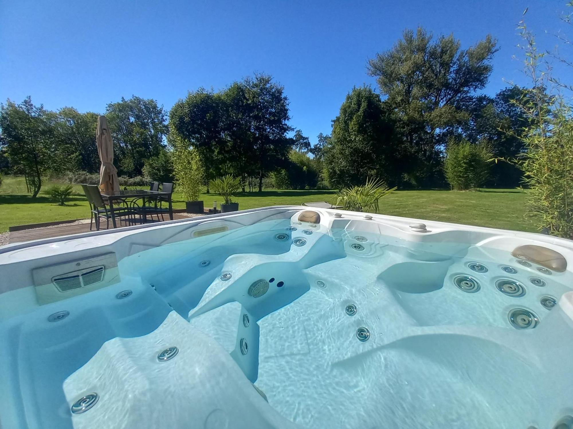 Villa L'Oasis Des Pyrénées à Campuzan Extérieur photo